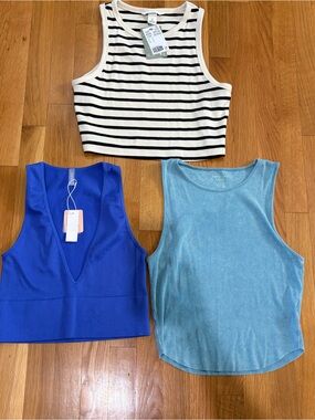 3-Piece Women’s Ribbed Tank Top Bundle Size Large H&M, American Eagle, Annwind